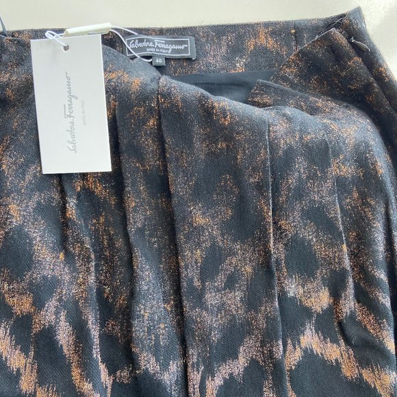 Salvatore Ferragamo Women's Skirt 38 EU NWT - Picture 3 of 10